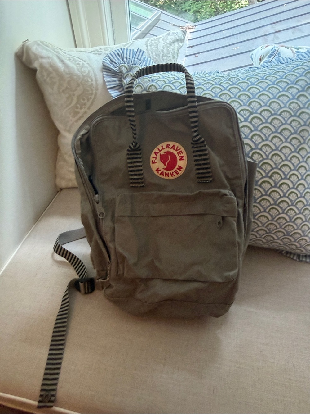 Fjallraven Kanken Backpack - Olive